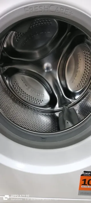 Lavadora Carga Frontal Whirlpool 11 Kg RPM 1400