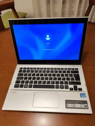 Portátil Sony Vaio SVT