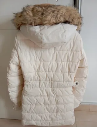 Anorak acolchado de Zara