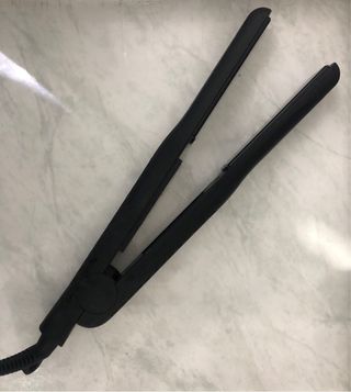 Plancha de pelo Yun Sung negra