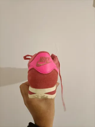 T40 Nike Cortez Rosa y Rojo
