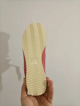 T40 Nike Cortez Rosa y Rojo