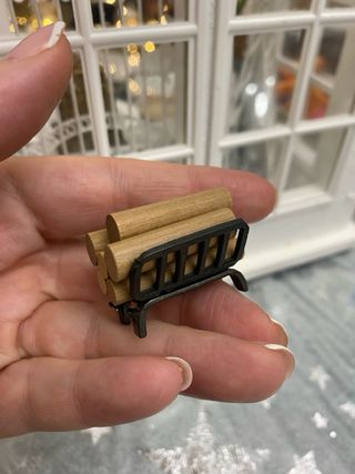 Legna per casa delle bambole in miniatura
