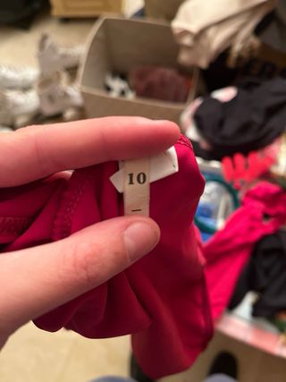 Maillot patinaje artístico rojo y negro