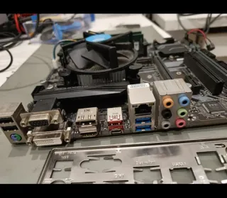 Gigabyte B360M D3H, i5 8400, 16gb