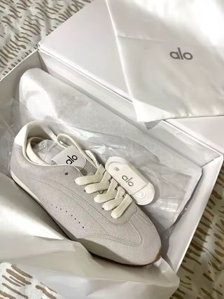 Alo Yoga Zapatillas Talla 37 Gris/Blanco