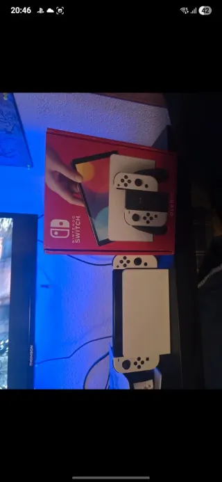 Nintendo Switch OLED + 2 Giochi Zelda