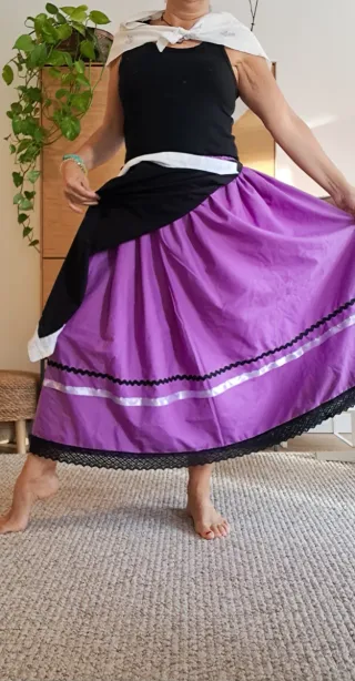 Falda87cm ,delantal y pañuelo,casera,neska,serrana
