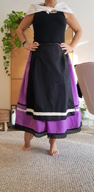 Falda87cm ,delantal y pañuelo,casera,neska,serrana