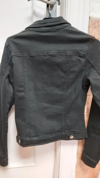 Chaqueta vaquera negra