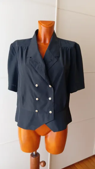 Blusa vintage negra Nueva