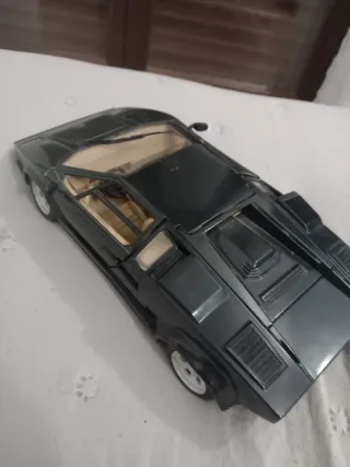 Modellino Lamborghini Countach Polistil anni 80