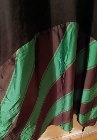 Vestido Zara muy original sudadera y falda seda