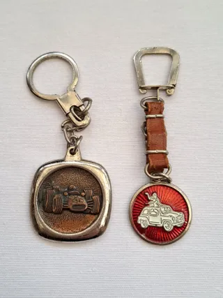 Llaveros coches antiguos y de época