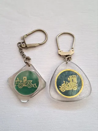 Llaveros coches antiguos y de época