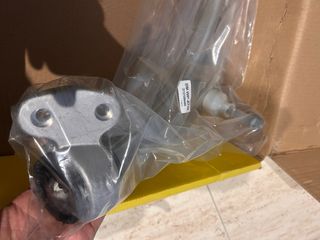 Brazo suspensión izquierdo BMW E46 320i NUEVO!!
