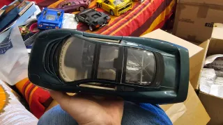 Modellino Jaguar XJ220 Scala 1:18