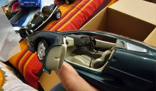 Modellino Jaguar XJ220 Scala 1:18