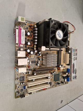 Placa base PC Asus P4SD-LA