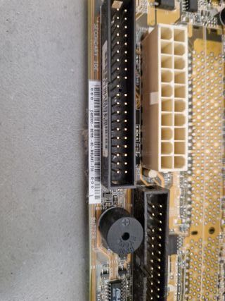 Placa base PC Asus P4SD-LA