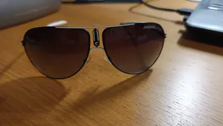 Gafas de sol Carrera aviador negras y blancas