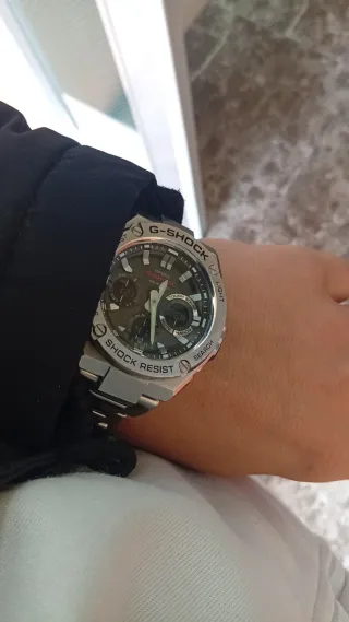 Reloj Casio G-Shock Plata y Negro