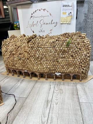 Pesebre de corcho y madera