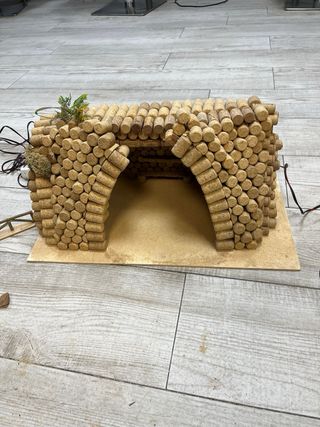 Pesebre de corcho y madera