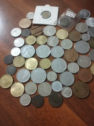 19-Monete Mondo con rarità.