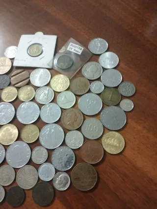 19-Monete Mondo con rarità.