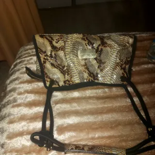 Bolso  charlol estampado piel serpiente