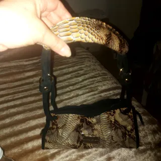 Bolso  charlol estampado piel serpiente