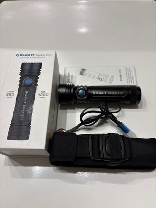 Olight Seeker 3 Pro Linterna táctica