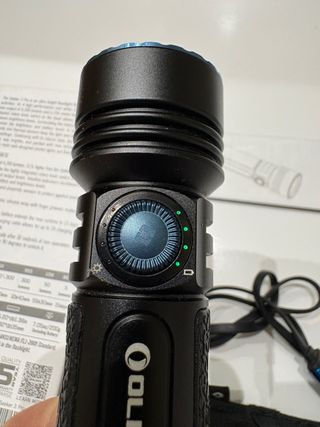 Olight Seeker 3 Pro Linterna táctica