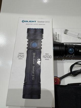 Olight Seeker 3 Pro Linterna táctica