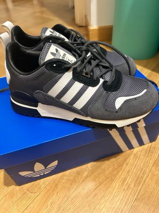 Zapatillas Adidas ZX 700 HD Gris Blanco.