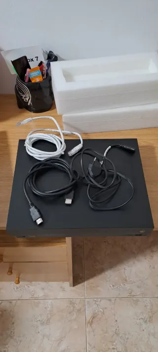 Xbox One X 1TB con juegos