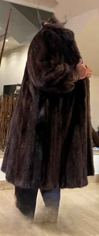 Abrigo de piel marrón