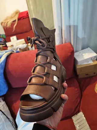 Stivali da donna marroni