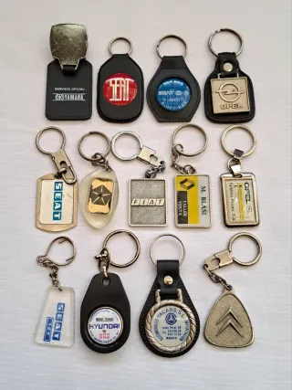 Llaveros: Seat, Opel, Fiat, Yamaha, Hyundai, etc..