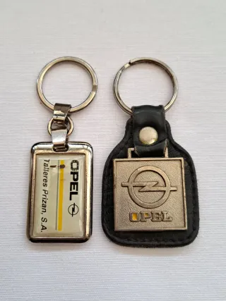 Llaveros: Seat, Opel, Fiat, Yamaha, Hyundai, etc..