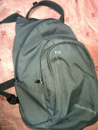 Mochila Quechua Arpenaz 10 Gris