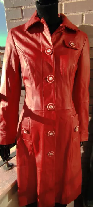 Abrigo 100%Piel Rojo Talla 36