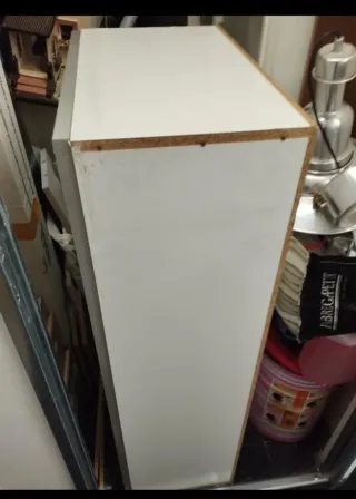 Armario despensa escobero blanco y metacrilato