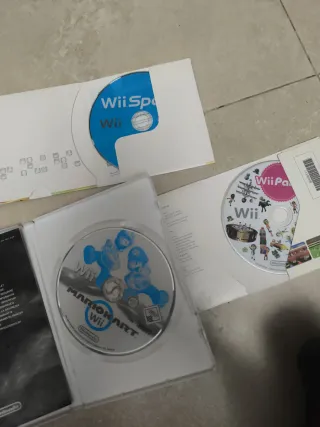 Pacchetto 3 Giochi Wii: Sports, Party, Mario Kart