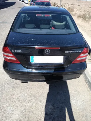 Mercedes-Benz Clase C 2006