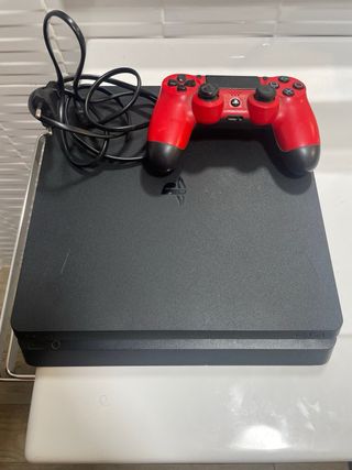 PS4 Slim Negra + Mando + FIFA 23