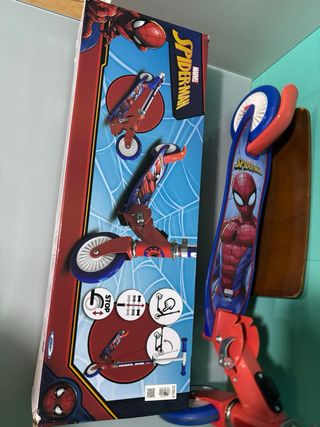 Pattini Spiderman Rosso e Blu