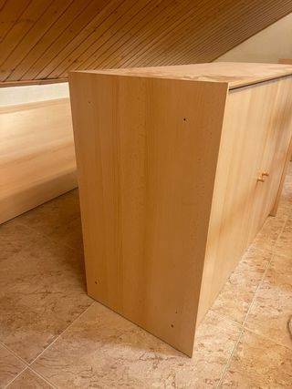 Armario bajo de almacenaje de madera