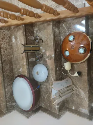 Lámparas Varias (Madera, Metal, Cristal)